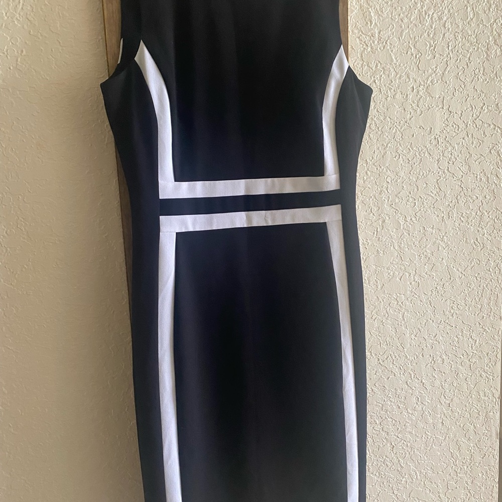 Never Worn Black & White flattering dress